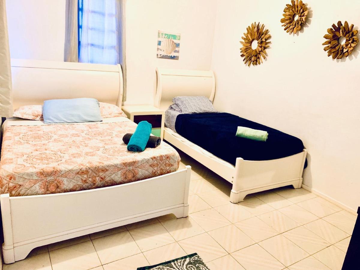 Coastal Express Inn & Suites #1 At 681 Ocean Drive Islote Rom bilde